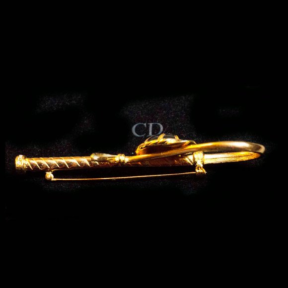 ** REDUCED 26% ** CHRISTIAN DIOR EQUESTRIAN CROP & CAP BROOCH - JOTDVB1 - Picture 6 of 8